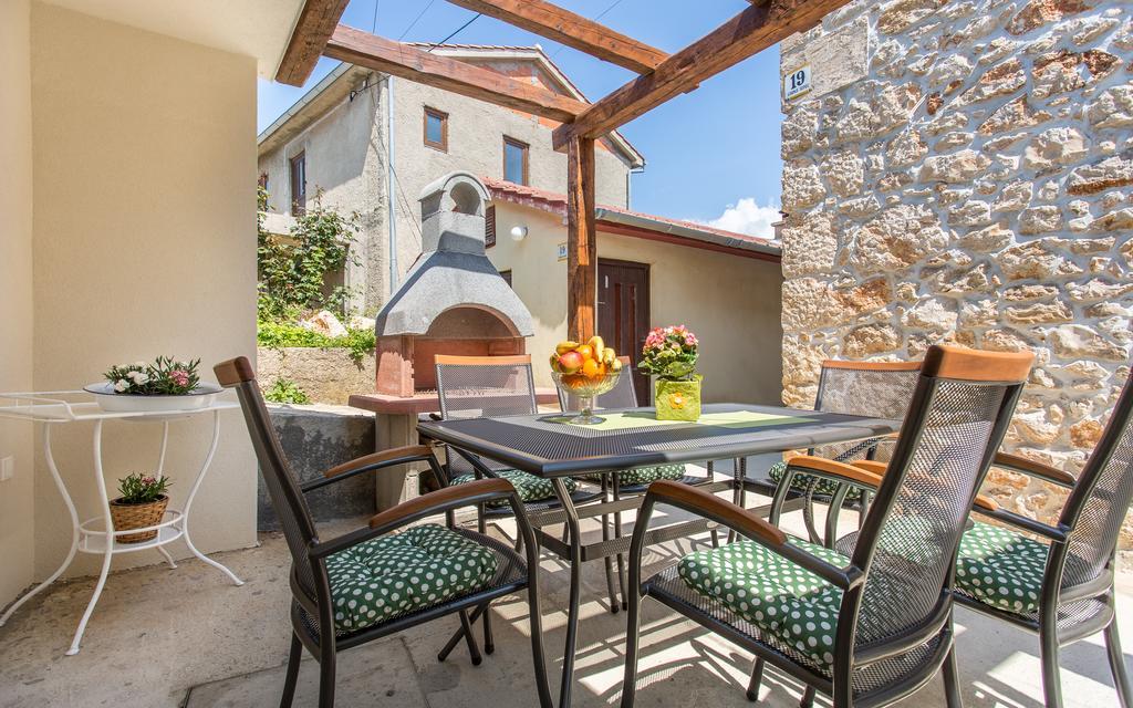 Apartman Bonaca Врбник Экстерьер фото